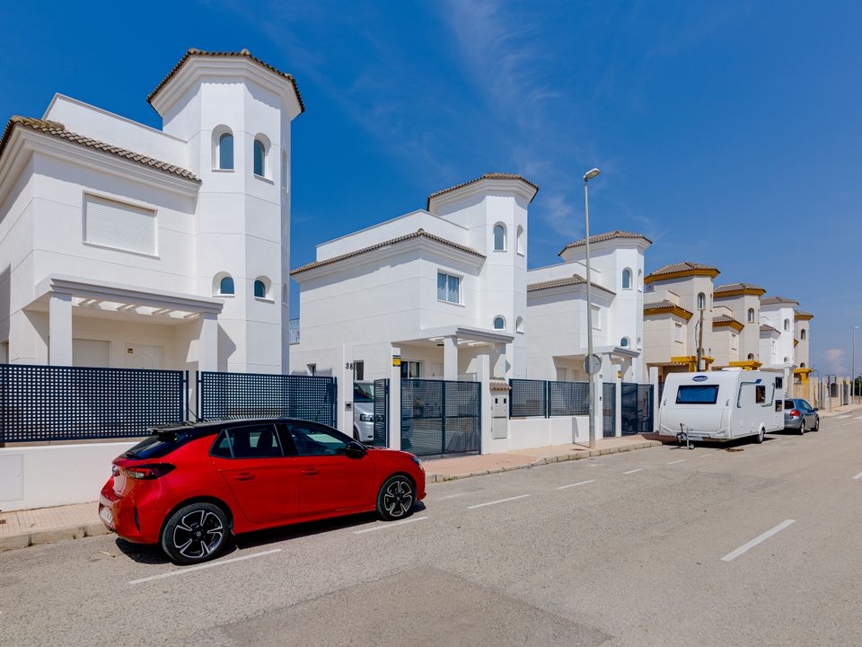 Villa in La Marina, Alicante - foto 3
